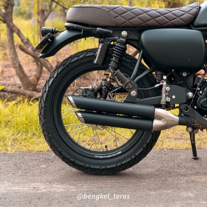 Knalpot Kawasaki W175 Double Muffler Pnp