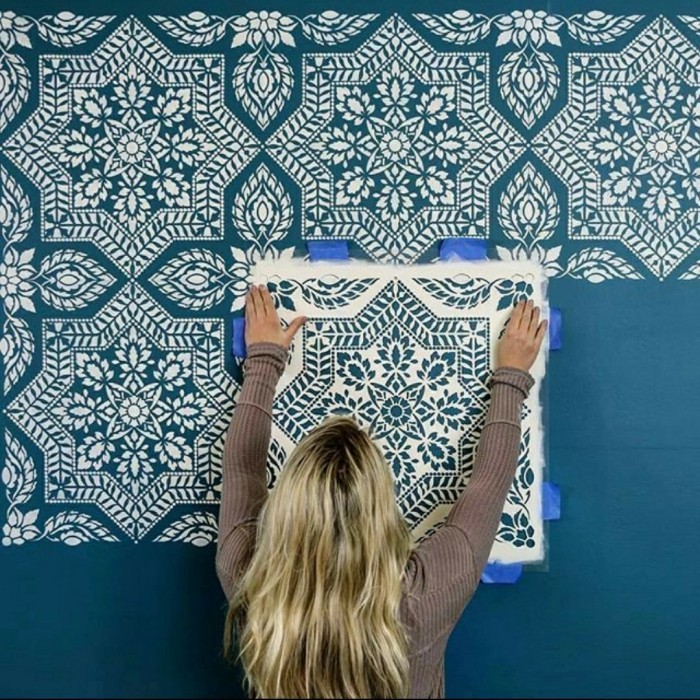 

Stencil cetakan cat dinding motif alhambra ukuran 30 x 30 bahan tebal