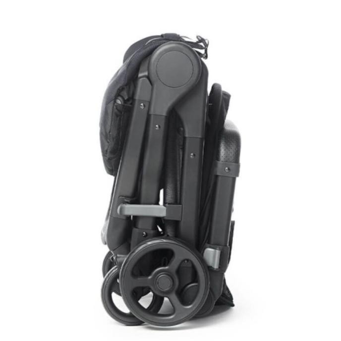 Ergobaby Metro+ stroller compact cabin