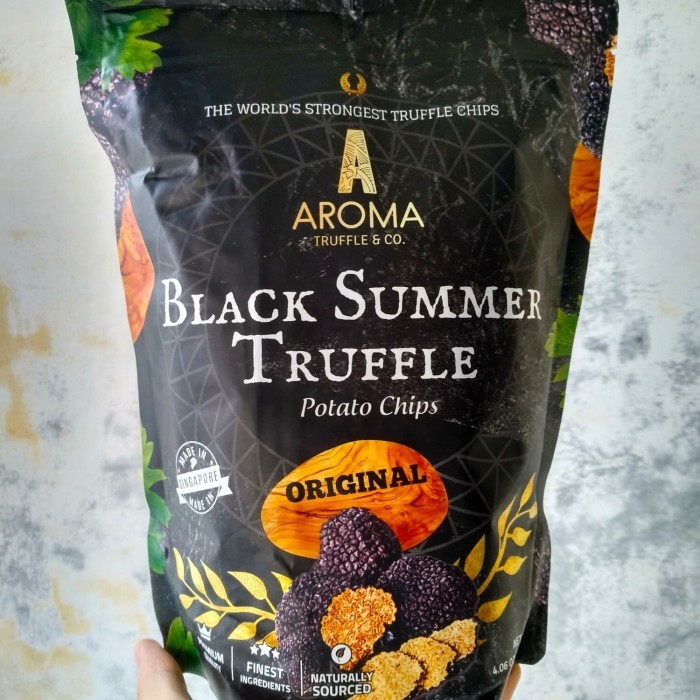 

AROMA Black Summer Truffle Potato Chips 115 Gram (Singapore) BERMUTU
