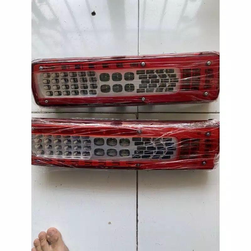 Stoplamp Truk 24V Stoplamp Volvo Scania Lampu Stop Led Variasi Truk Harga 2Pcs Bonus Soket Asli