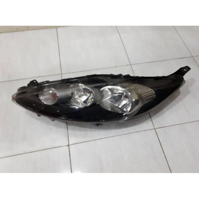 Headlamp Ford Fiesta
