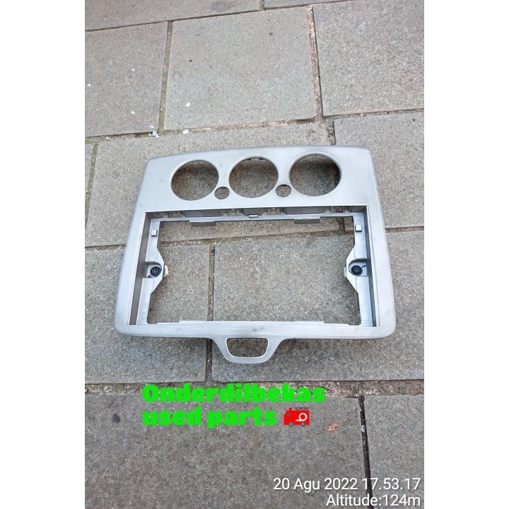 frame tape double din ford focus 2.0 tahun 2009