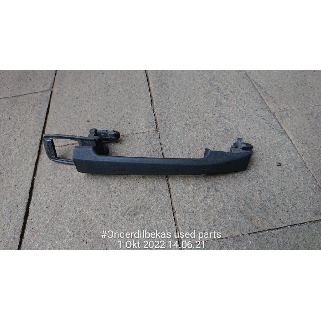 handle pintu  depan Mercedes Benz w124