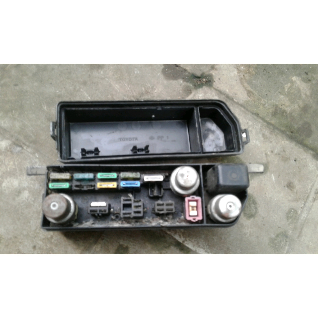fuse box sikring mesin toyota corona exsaloon 87 ok