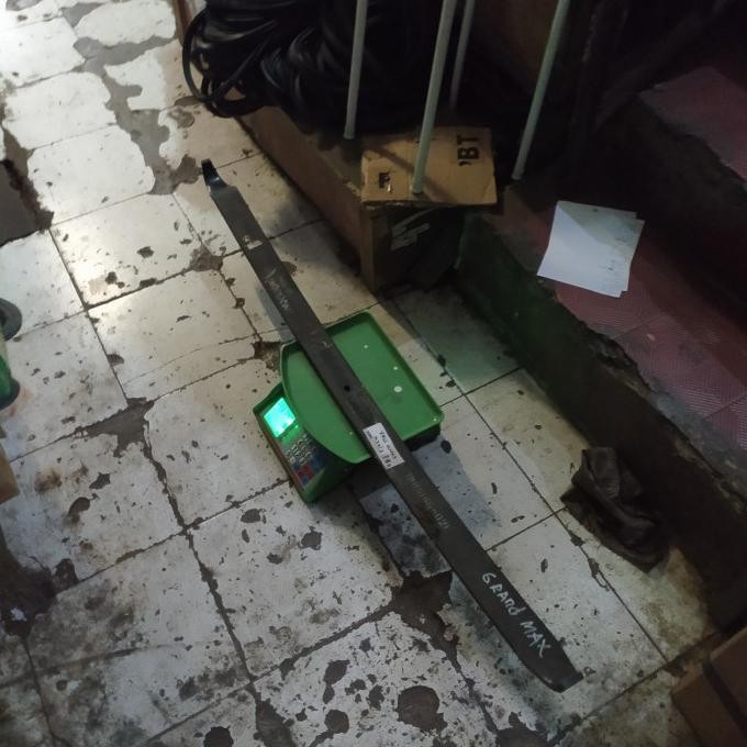 ___] Per Daun Mobil Grand Max Belakang No2 Dh046-02