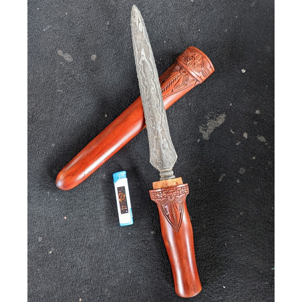 Dekorasi Tradisional Tombak Pusaka Sepuh TUS YudhoGati Pendaringan Kebhak Tangguh Meduro Sepuh Garap