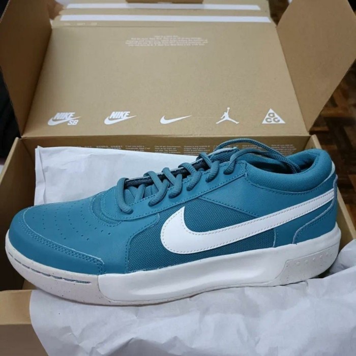 Murah Sepatu tenis lapangan NikeCourt Air Zoom Lite 3 original BNIB limited Non COD