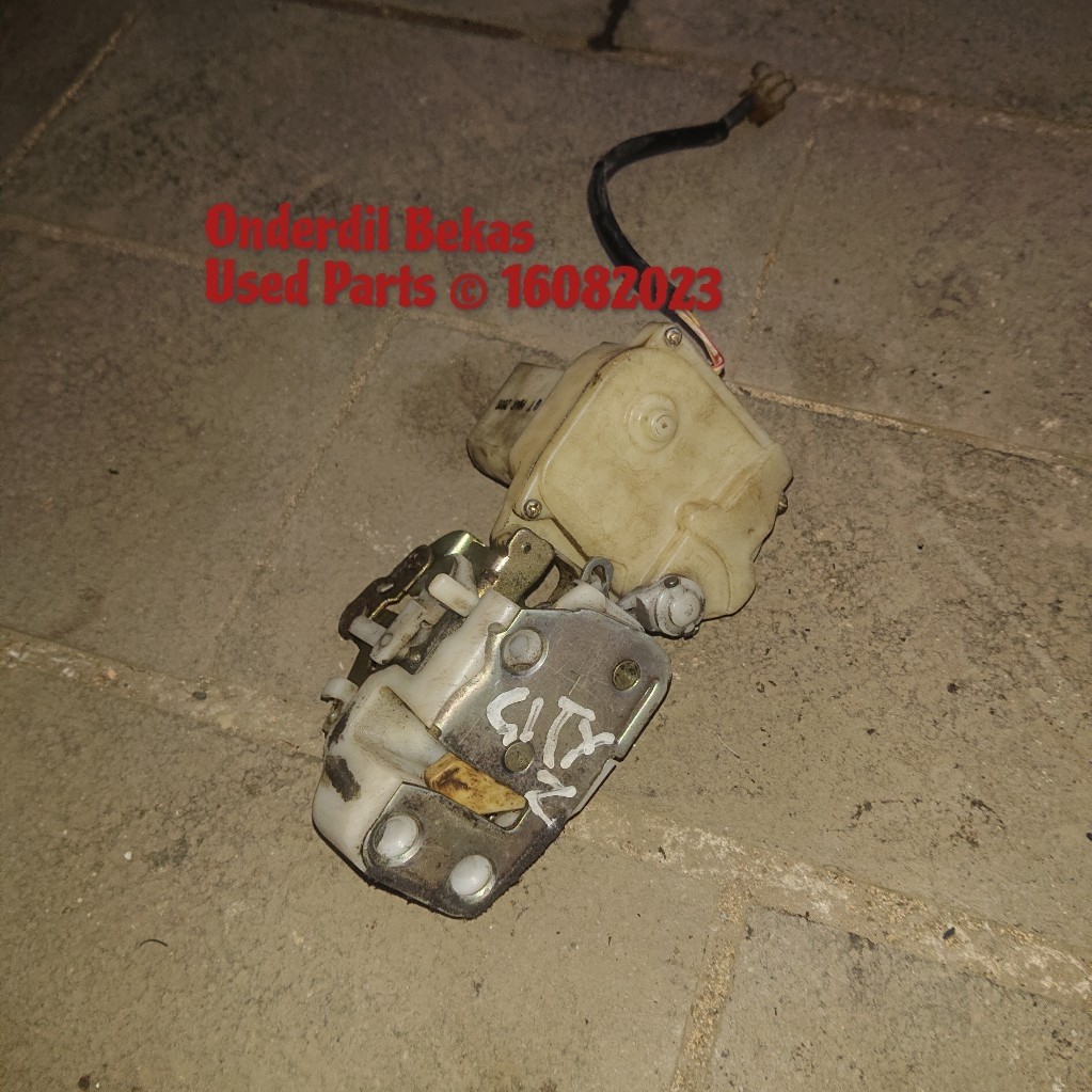 door lock kiri belakang RL honda city z 2000