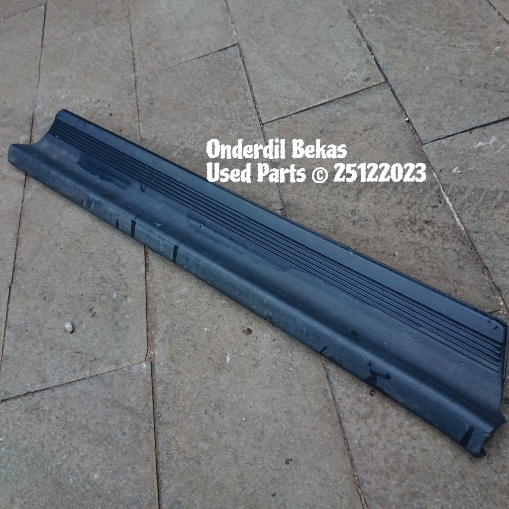 door sill plate scuff plate kanan depan FR Honda Maestro sm4