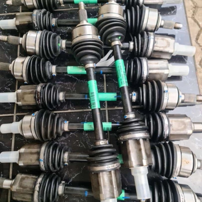 HOT SALE Drive shaft mobilio manual kiri original cv joint mobilio manual kiri
