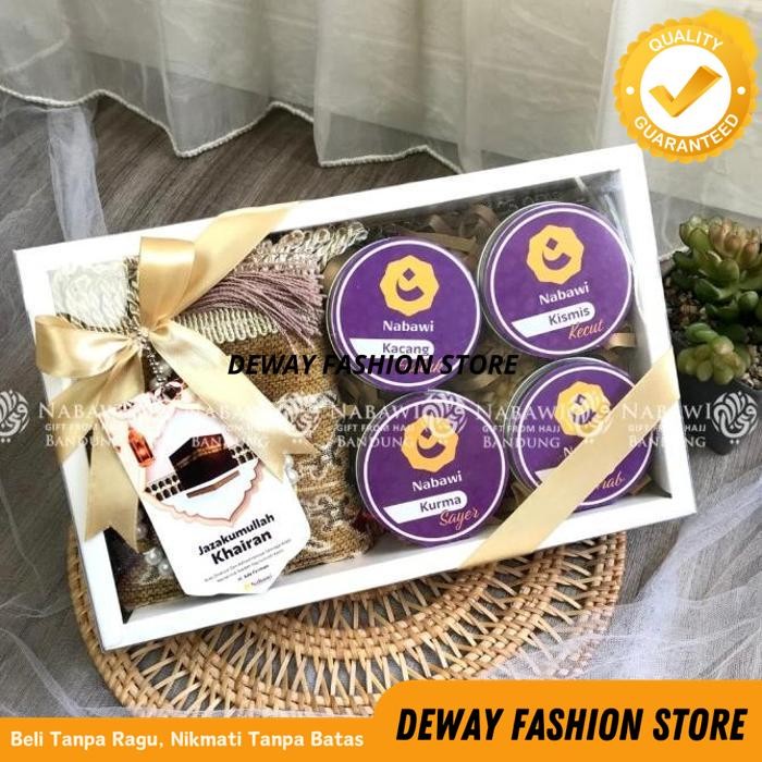 

HAMPERS GIFT HAJJ PREMIUM OLEH OLEH HAJI DAN UMROH KHAS ARAB PREMIUM BY DEWAYFASHION HIGHT QUALITY !!