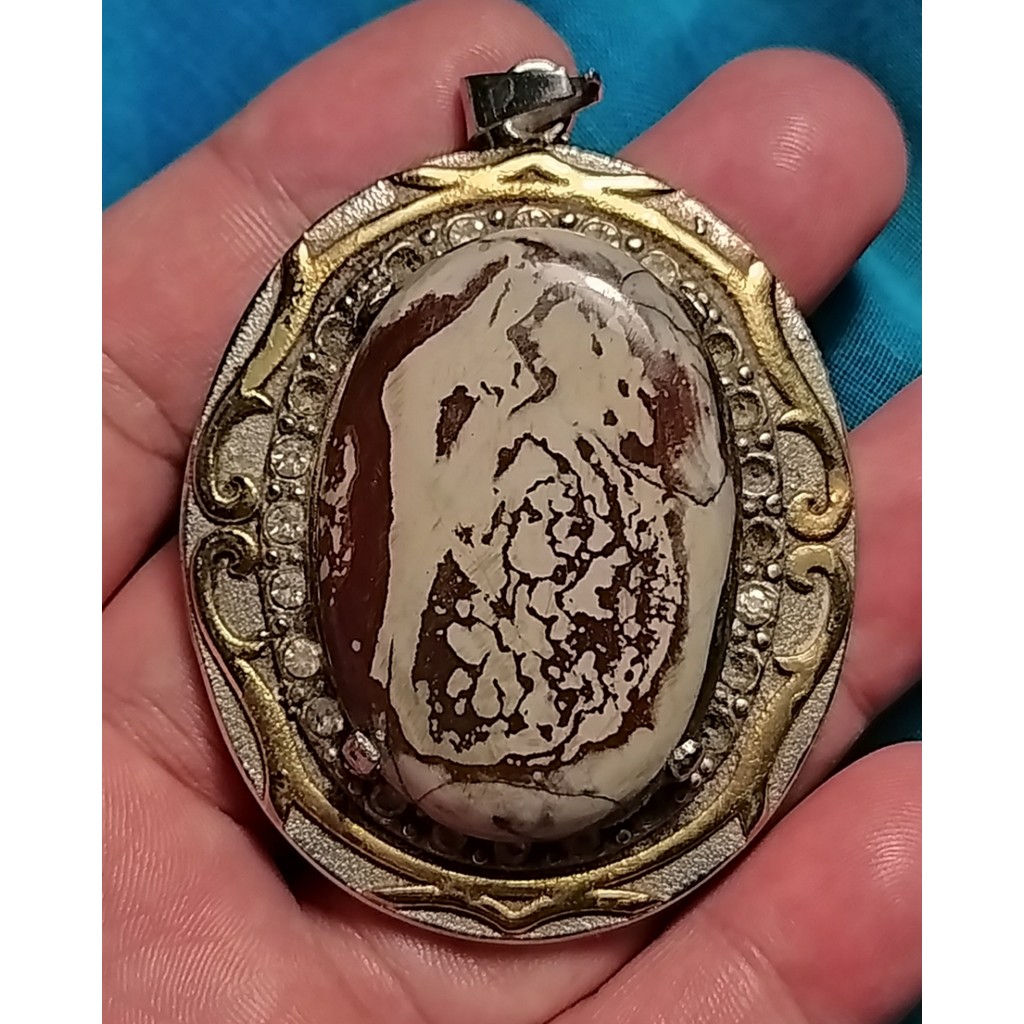 Liontin Batu Motif Hanoman Sang Kera Putih Sakti Aktif Bersinergi Wingit Berwibawa Istimewa