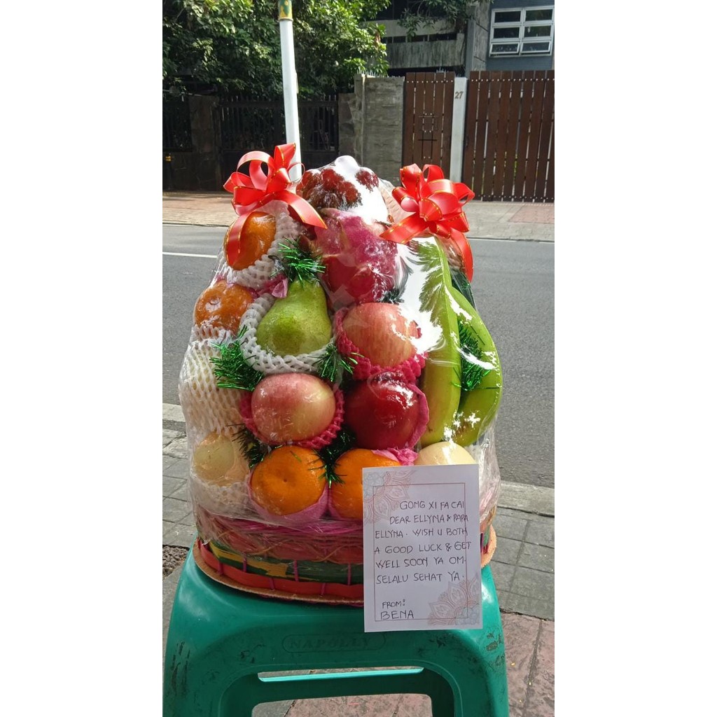

Parcel Buah Segar Naga Gratis Kartu Ucapan New
