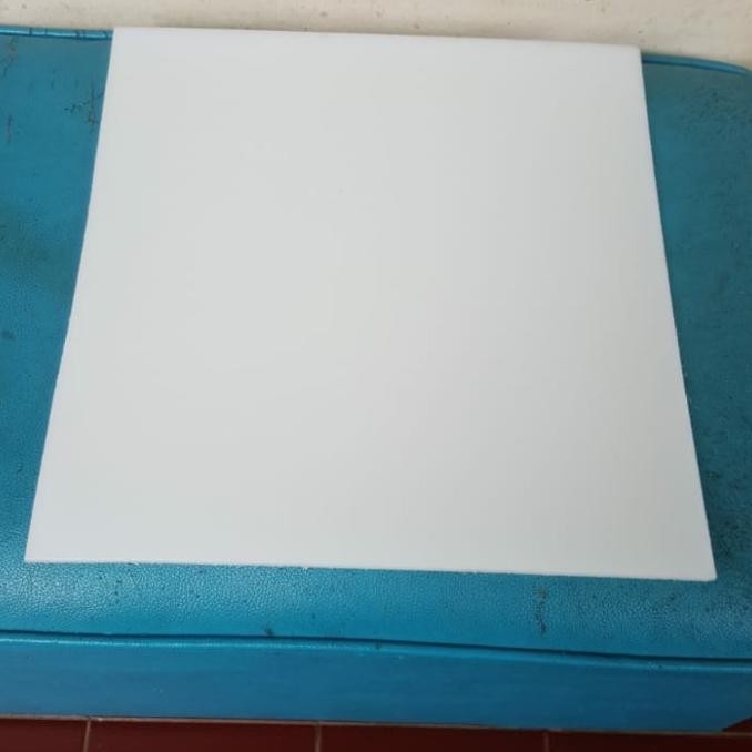 

Tatakan Bantalan Pisau Mesin Potong Pemotong Kertas 40Cmx42Cmx6Mm Original Dan Terpercaya