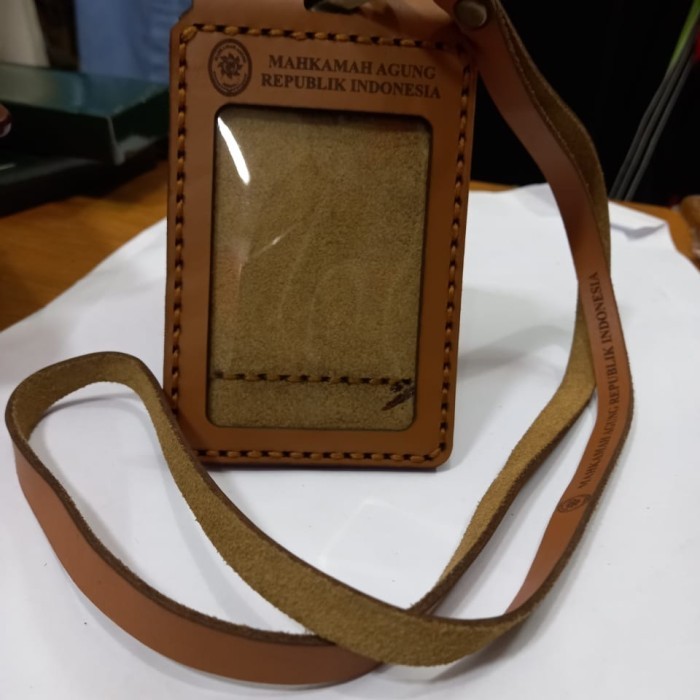 

Nametag Id Card Holder Mahkamah Agung (Asli Kulit) New