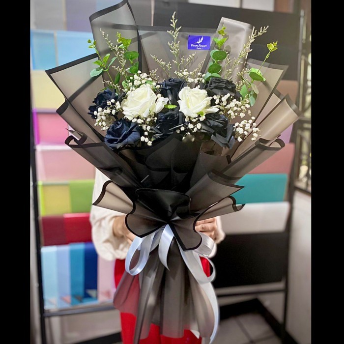 TERBARU Bunga palsu mawar hitam