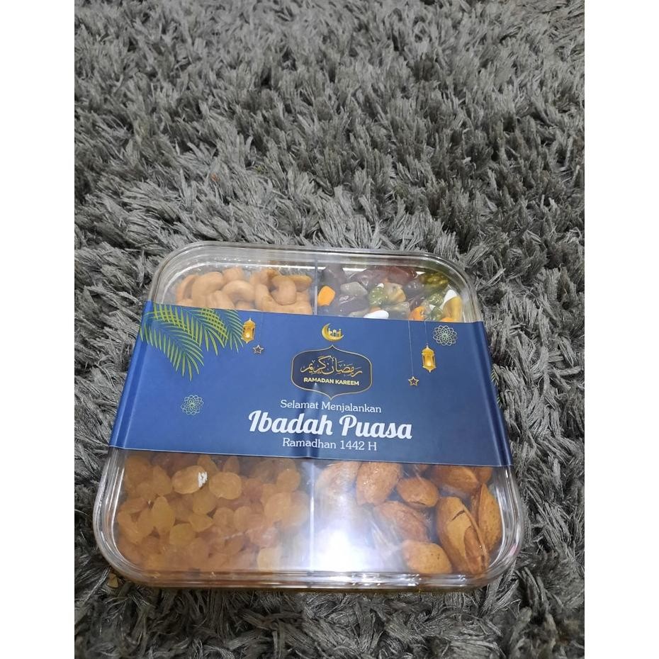 

Mix kurma (ajwa medjool sukari tunis tangkai)