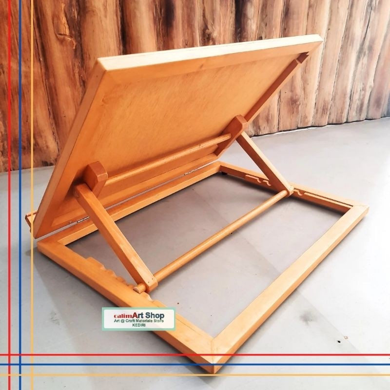 

Awet Easel Meja + Wooden Board A3 (43X33 Cm) Dengan 2 Penyangga