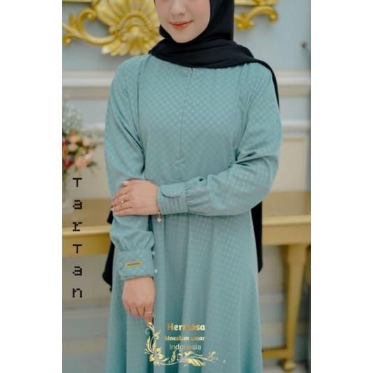 Gamis hermosa motif tartan warna biru wardah original by hermosa Belum