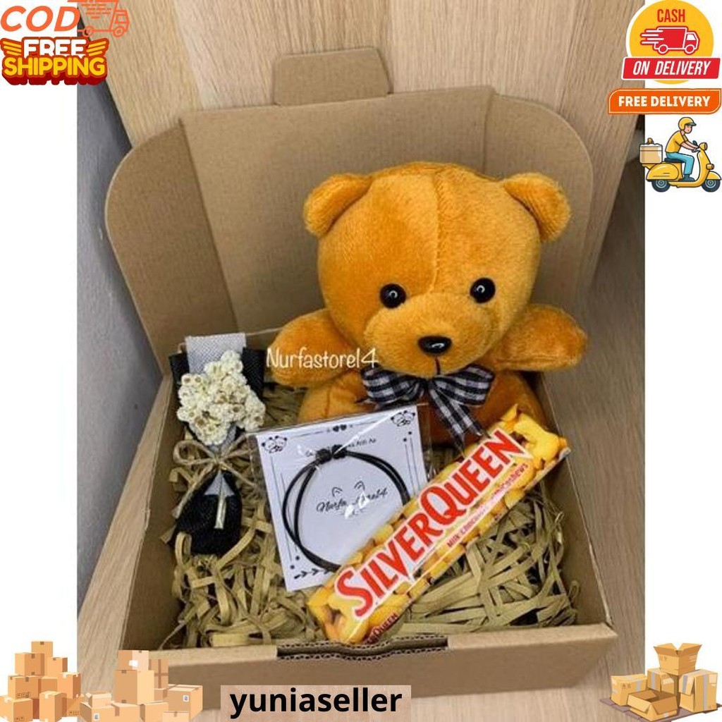 

Giftbox Mini Hampers Kado Ulang Tahun Anniversary Boneka 15Cm D Promo 2.2