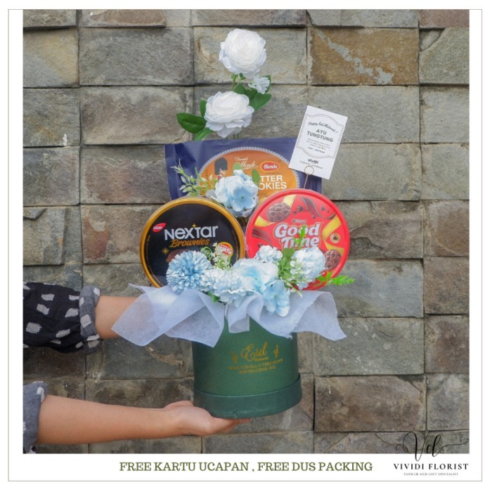 

[READY] AMIRA BUKET BLOOM BOX BUNGA HAMPERS LEBARAN IDUL FITRI JAKARTA