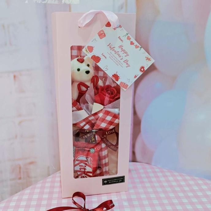 

Bear Gift - Hampers Valentine Day - Kado Coklat Dan Bunga Mawar Gb034