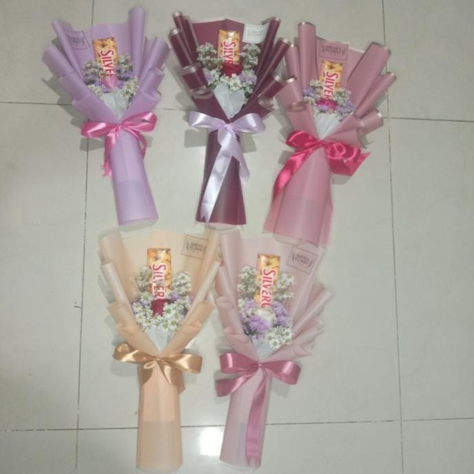 

Buket Coklat Silverqueen/Wisuda/Valentine/Ultah/Hari Ibu