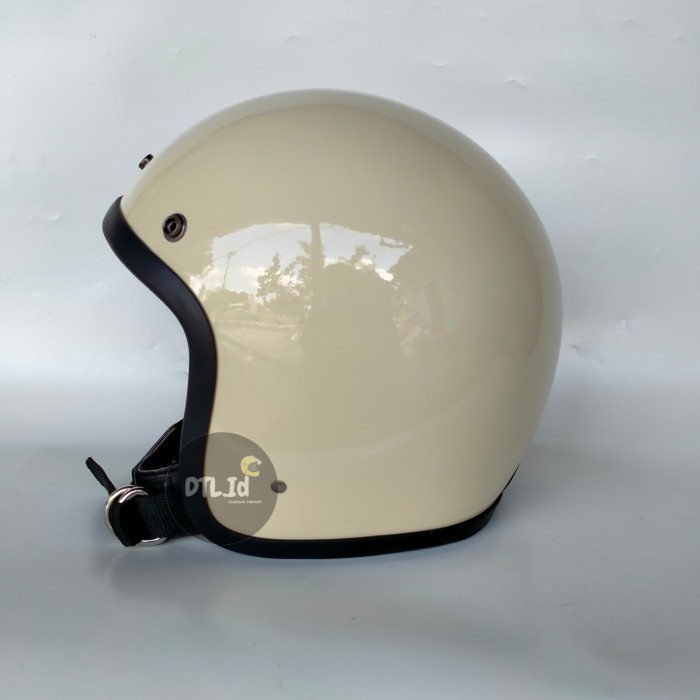 Helm Slim Head Cream Busa Kulit