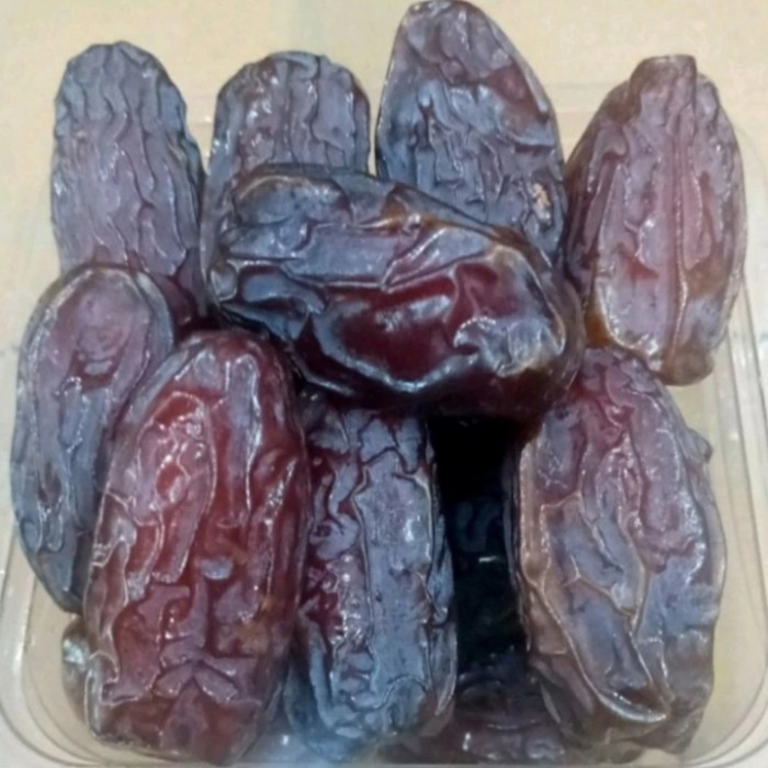 

Kurma MEDJOOL Palestina jumbo Palestine 1 kg Asli Denpasar Bali