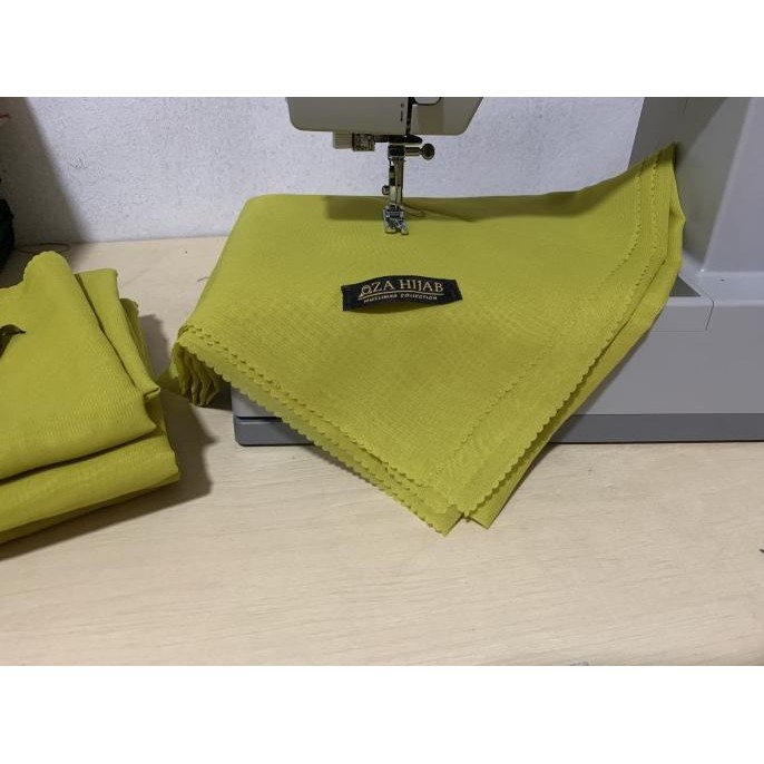 

BIG SALE SEGIEMPAT POLYCOTTON WARNA LEMON/WARNA STABILO/WARNA LIME !!!!!