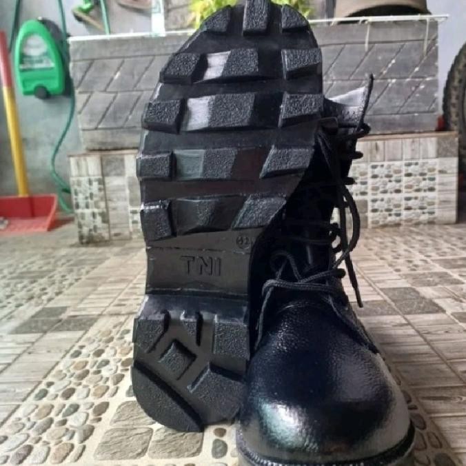 

SALE! SEPATU PDL KULIT JERUK SOL RADIAL TERBARU