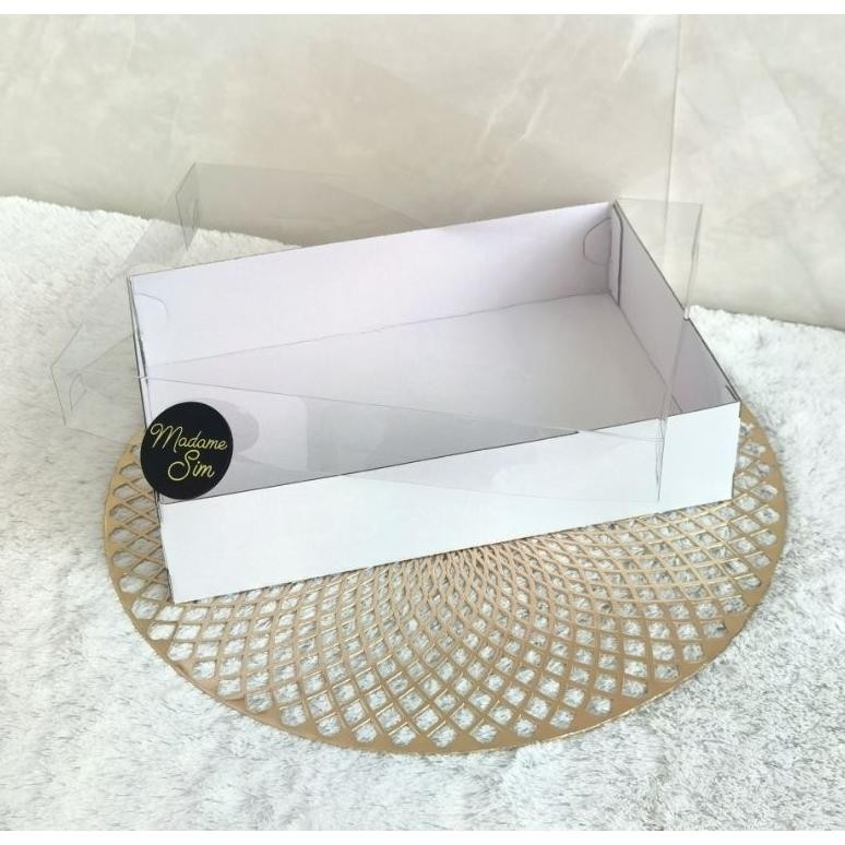 

SALE BOX MIKA SESERAHAN - DUS HANTARAN - KOTAK SOUVENIR 31x21x7 - WK (ISI : 10 PCS) fh-46