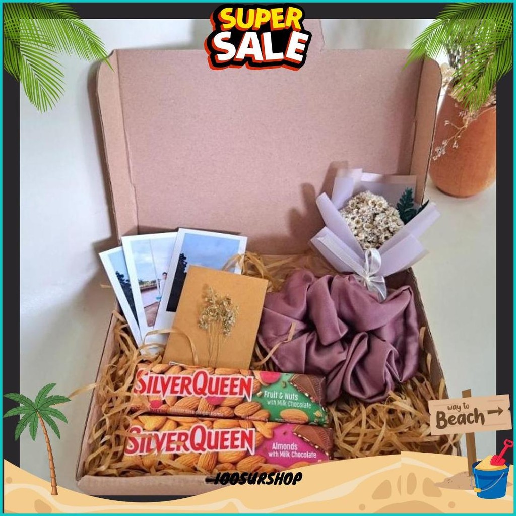 

Snack Box / Gift Box / Hampers Birthday/Ulang Tahun Wisuda Kompre Anniversary Gift Custom Bisa Cod