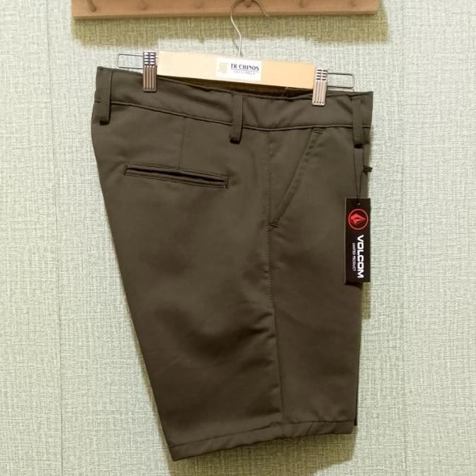 celana pendek chinos pria//celana pendek chinos volcom//celana pendek volcom pria//celana pendek vol