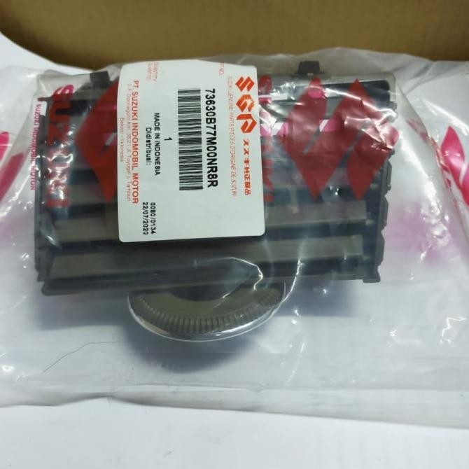 Kisi kisi ac kanan/kiri Ertiga