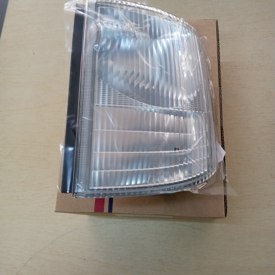 Lampu sen Canter cornering Kiri Original Mitsubishi KM004554