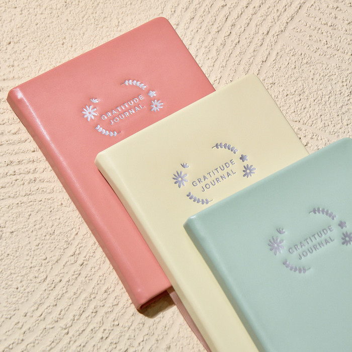 

Ready Thre Gratitude Journal / Buku Jurnal Harian Thre Design