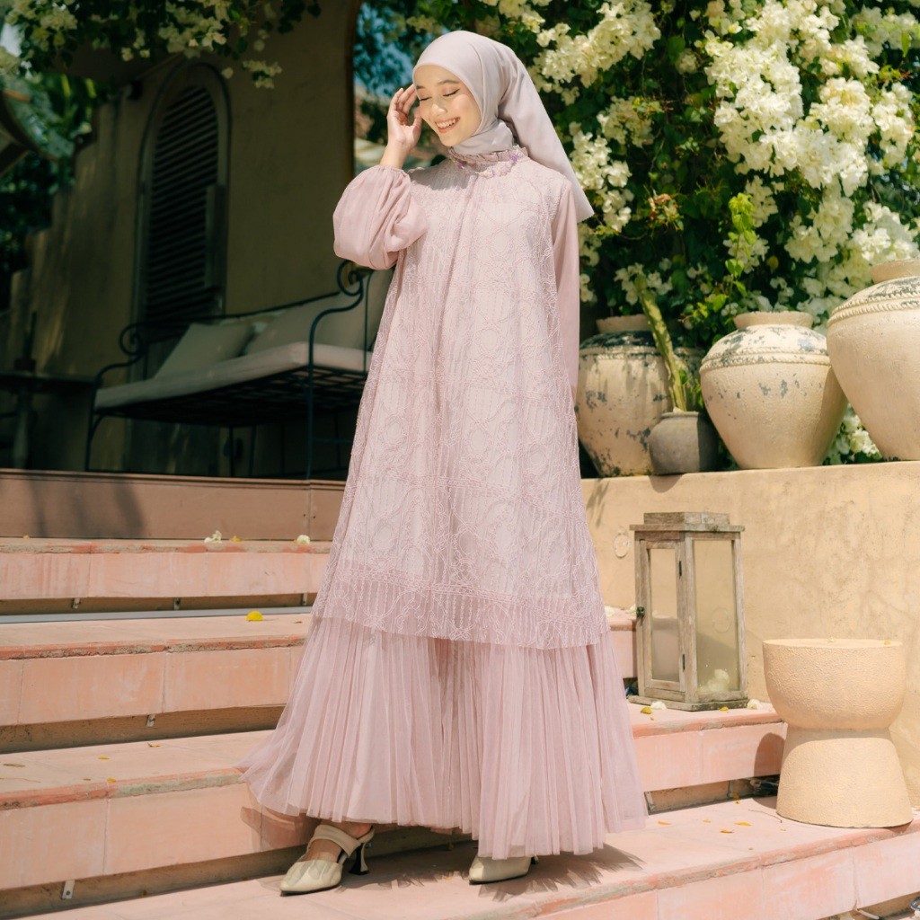 HOT DEALS HijabChic Syahira Dusty Pink Dress - Dress Brukat Tulle Kondangan Elegan Best Seller