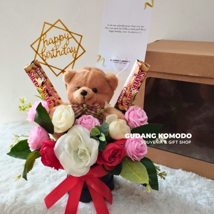 

STACEY FLOWER BLOOMBOX HADIAH WISUDA HADIAH ANNIVERSARY GIFT VALENTINE KADO KELULUSAN SEKOLAH BUKET