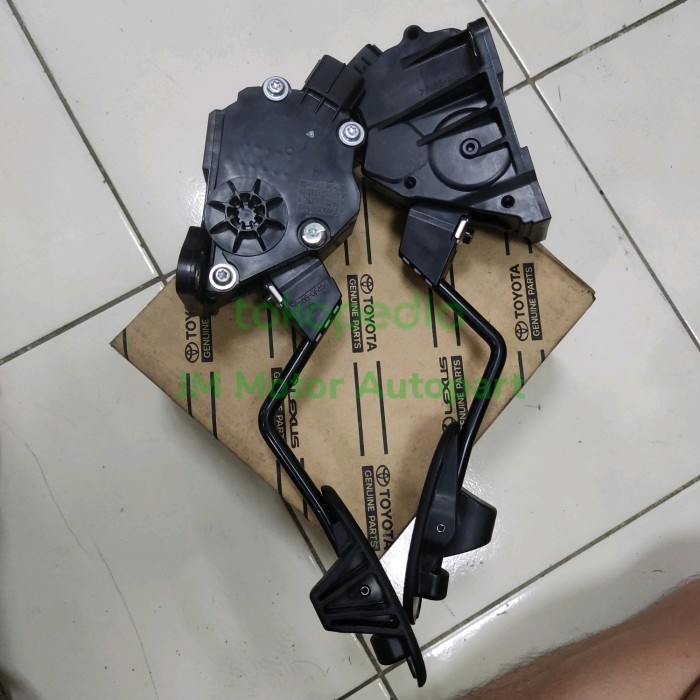 TERBARU Pedal Gas Sensor Gas Innova reborn 78110 0K040