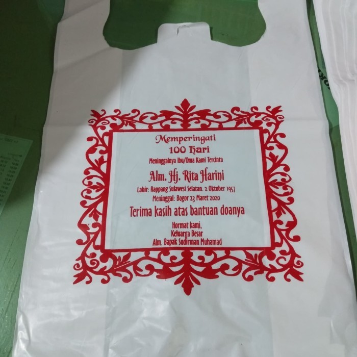 TERBARU Fika Tas plastik / Kantong Kresek 28x48 cm Sablon