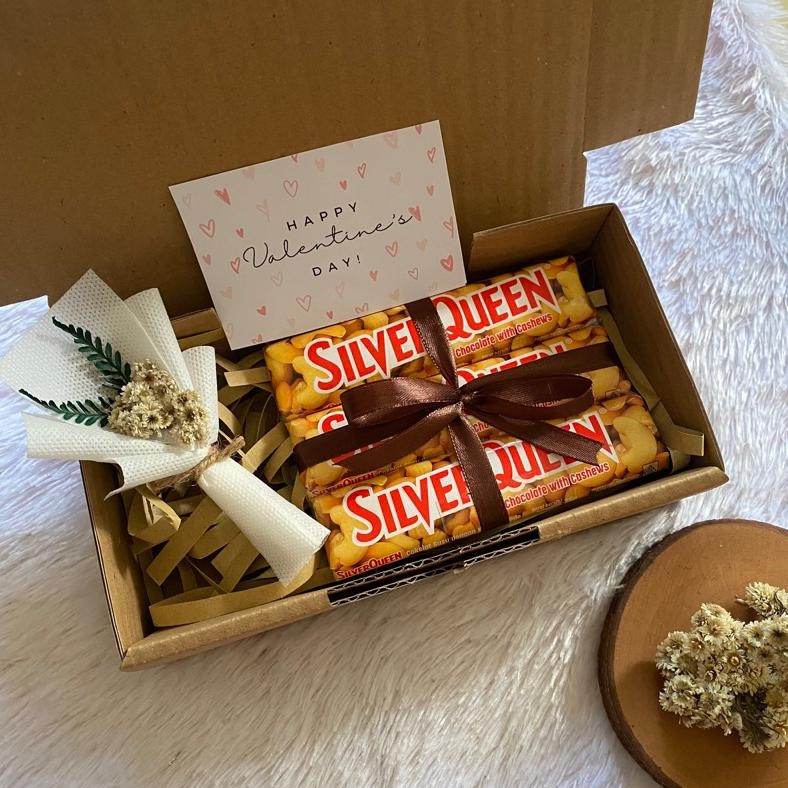

DWL-49 Hampers valentine/ Hampers coklat | Hampers gift box Valentine | Hampers Annive | Hampers ultah | Hampers sempro | Hampers wisuda Sale