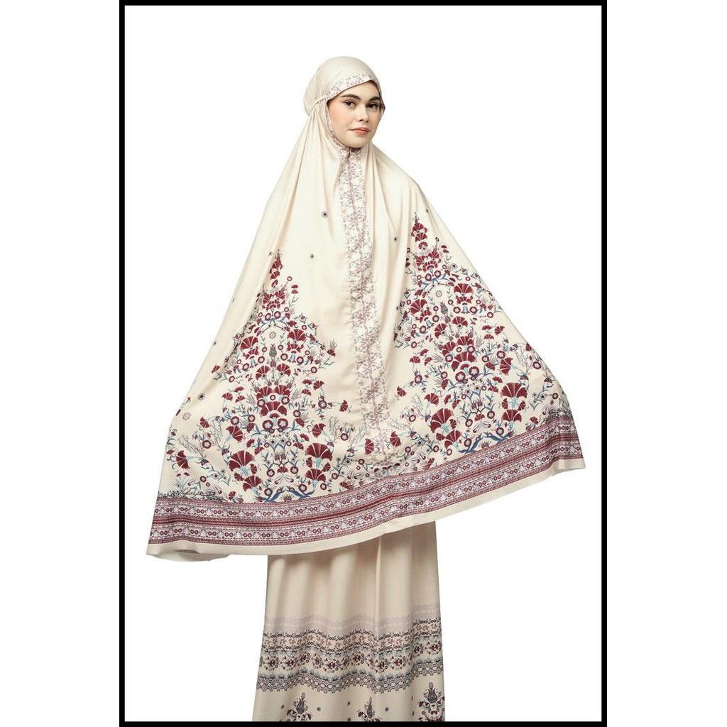Nada Puspita - Iznik Prayer Robe Best Seller