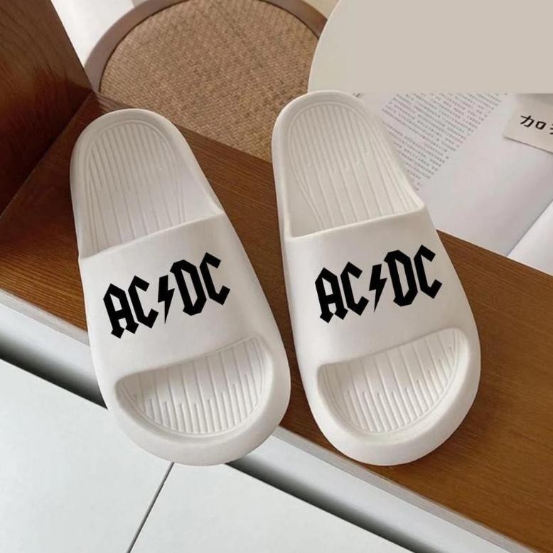 Promo Sandal Bakpau Acdc Putih Sendal Selop/Slop Pria Wanita Terlaris Kekinian