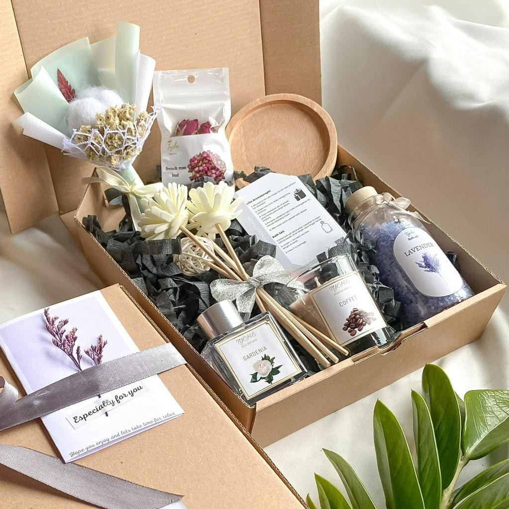 HAMPERS AROMATERAPI GIFT BOX AROMATERAPI LILIN AROMATERAPI REED DIFFUSER GIFT SET AROMATERAPI