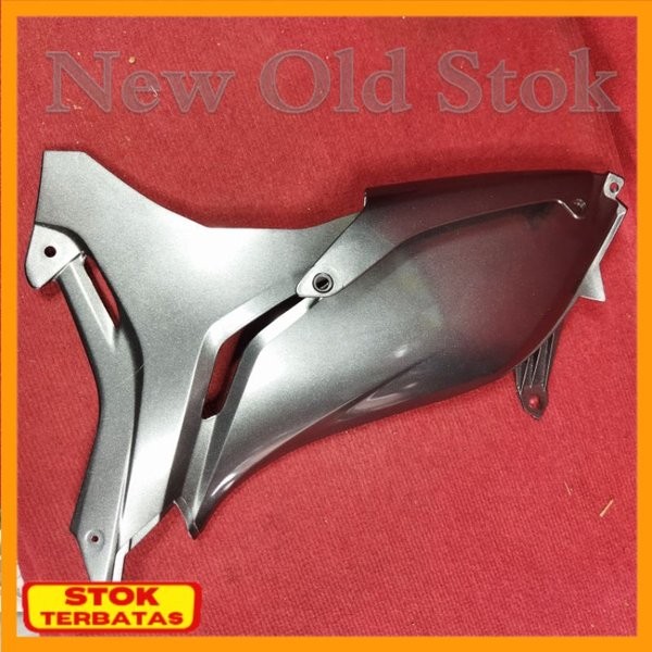 Cover Sayap Tebeng Dalam Bagian Kiri Suzuki Smash Titan 110 Sr Original Ori Asli Sgp Barang Langka