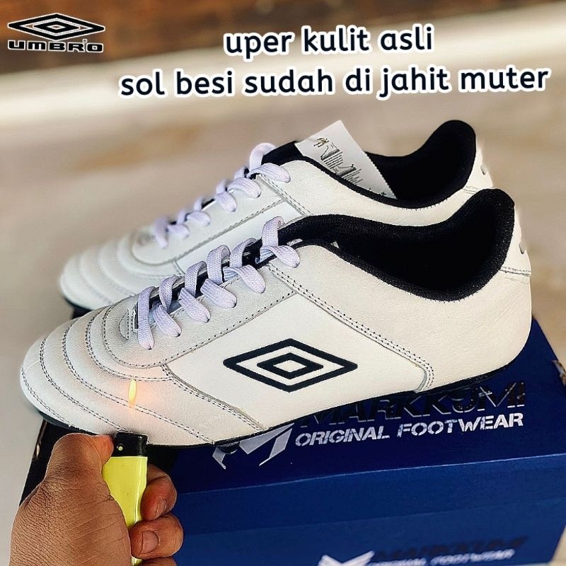 Sepatu Sepak Bola Umbro Dijahit |GDBhv88a|