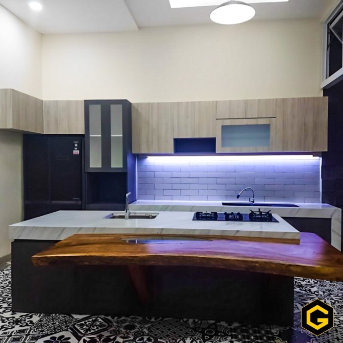 KITCHENSET KITCHEN SET LEMARI TV CABINET SOFA