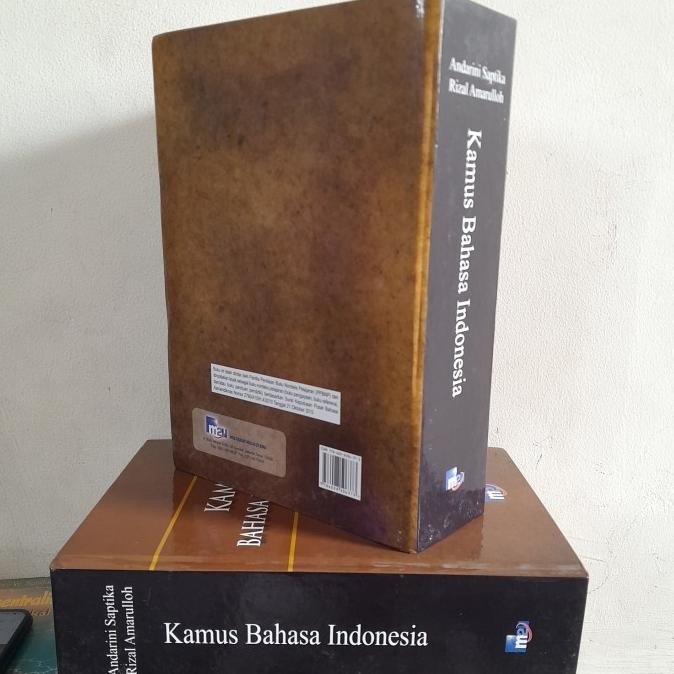 

Terlaris Kamus Bahasa Indonesia - Andarini Saptika & Rizal Amarulloh Ready Stok